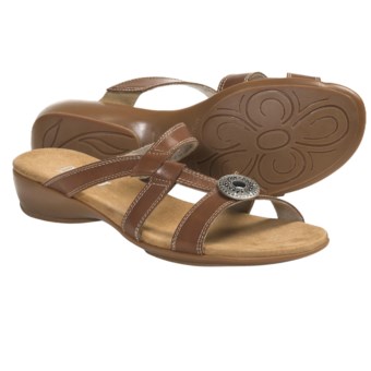 Munro American Chloe Sandals (For Women) in Tan Leather