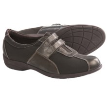 Munro American Jolie Shoes - Slip-Ons (For Women) in Brown Fabric