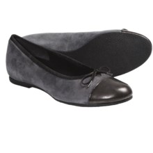 Munro American Sky Shoes - Suede (For Women) in Grey Suede Patent - Closeouts