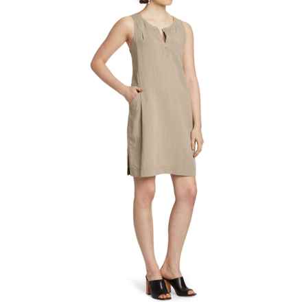 Nau women's clothing: average savings of 47% at sierra trading post Dressing 6 m2
