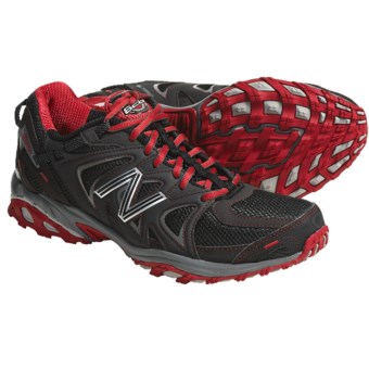 New Balance 626 Trail Running Shoes (For Men) in Black/Red