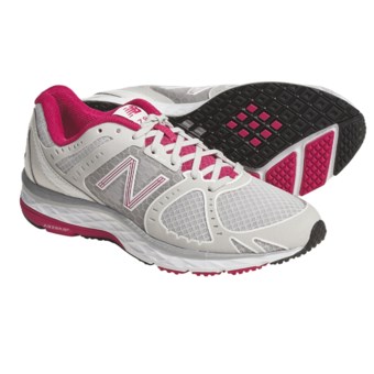 New Balance 790 Running Shoes (For Women) in Silver/Pink