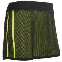 New Balance Mesh Skirt - Built-In Brief (For Women) in Tendershoots - Closeouts