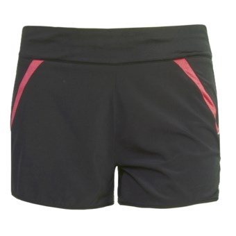 New Balance NBX Run Shorts (For Women) in Black/Cayenne