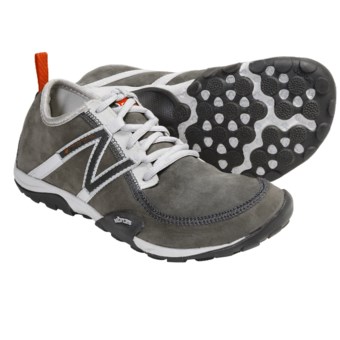 New Balance WT10 Leather Minimus Trail Shoes - Minimalist (For Women) in Grey