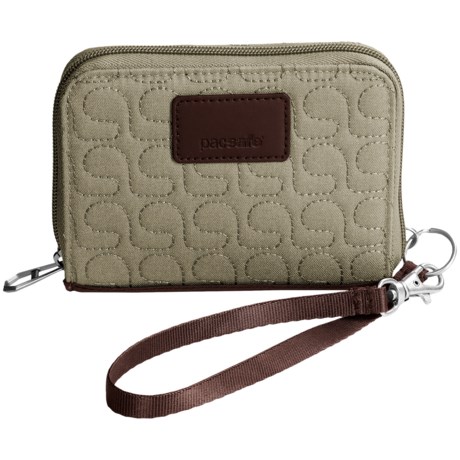 Pacsafe Anti-Theft RFIDsafe W100 Wallet