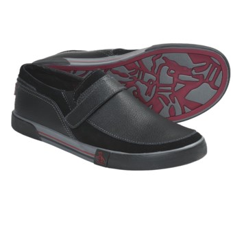 Penguin Footwear Ernie Shoes - Slip-Ons (For Men) in Black/Red