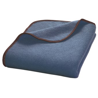 Picnic Time Outdoor Picnic Blanket - Fleece in Vista Blue