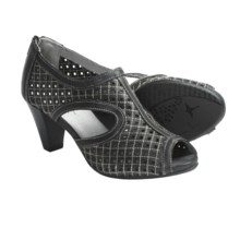 Pikolinos Vic Perforated Shoes - Leather (For Women) in Black - Closeouts