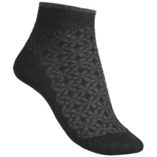 Point6 Tonal Daisy Ultralight Socks - Merino Wool, Ankle (For Women) in Black - 2nds