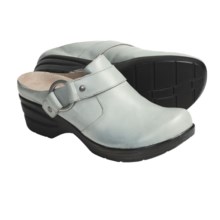 Portlandia Eugene Clogs - Leather (For Women) in Light Grey - Closeouts