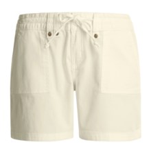prAna Stretch Tess Shorts - Organic Cotton (For Women) in White - Closeouts