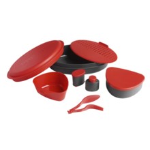 Primus 8-Piece Meal Set in Red - Closeouts