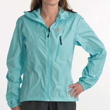 Great light rain jacket! - Review of Lowe Alpine Speedy Jacket