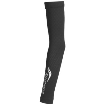 Saucony Amp Pro2 Compression Arm Warmers (For Men and Women) in Black