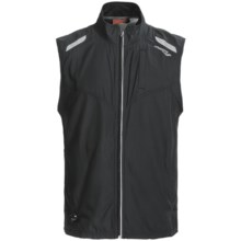 Saucony Epic Run Vest (For Men) in Black/Black - Closeouts