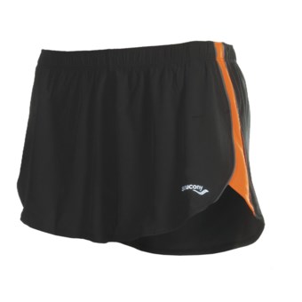 Saucony Ignite Split Shorts - Recycled Material (For Women) in Black/Vizipro