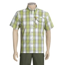 Simms Turneffe Fishing Shirt - Short Sleeve (For Men) in Grass - Closeouts