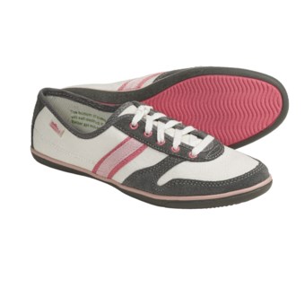 Simple Aloha! Denim Sneakers - Recycled Materials (For Women) in Snow White/Charcoal