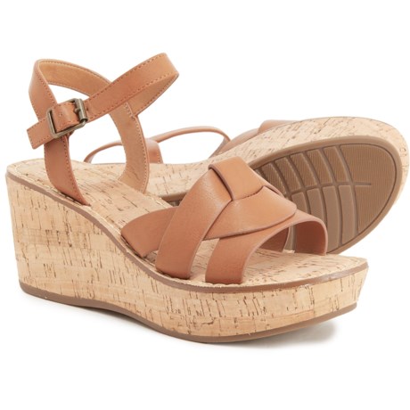 White Mountain Simple Wedge Sandals (For Women) - TAN (10 )