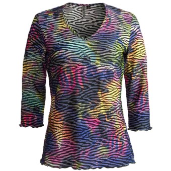 Sno Skins Twisted Print V-Neck Shirt - 3/4 Sleeve (For Women) in Purple Rain