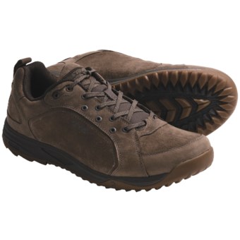 Teva Bishop Peak Shoes - Leather-Suede (For Men) in Brown