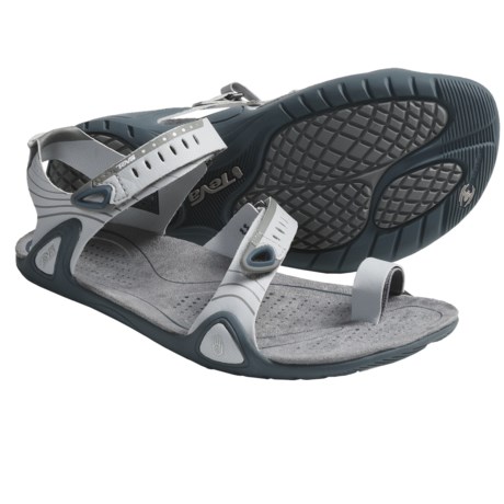 teva zilch sandals