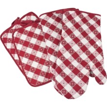 The Great Outdoors Oven Mitt and Pot Holder Set - 4-Piece in Red - Closeouts
