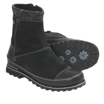 The North Face Snowtropolis Mid Winter Boots (For Women) in Tnf Black/Tnf Black