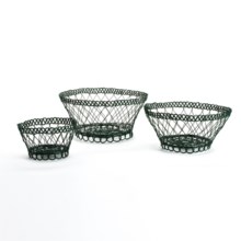 68%OFF ボックスとバスケット 二つの会社シャビーシックワイヤーバスケット - ハンド織、3のセット Two's Company Country Chic Wire Baskets - Hand Woven Set of 3画像