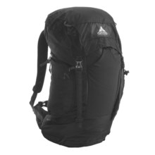 Vaude Brenta 30 Backpack - Internal Frame in Black - Closeouts