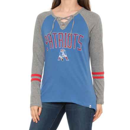47Brand New England Patriots Arch Out Frankie Lace-Up Shirt - Long Sleeve in Cadet Blue