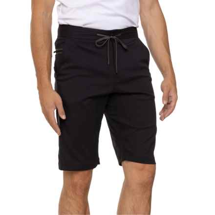 686 Platform Bike Shorts - UPF 40+ in Evil Black