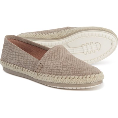 adam tucker by me too rae espadrille flat