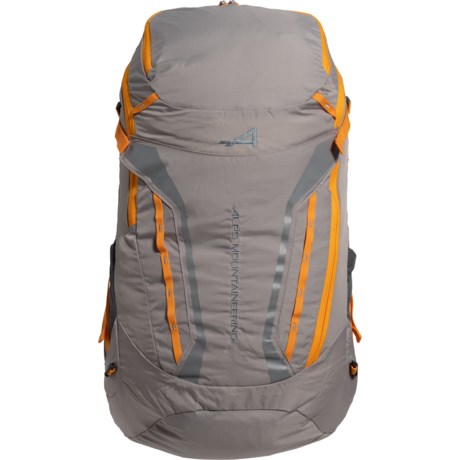 alps mountaineering baja 40