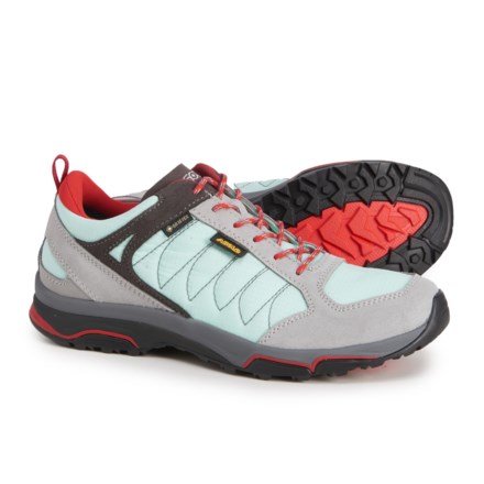 womens hiking shoes sale