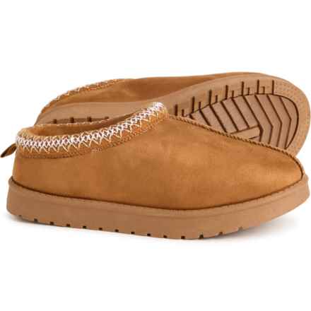 Aspen Girls Annabel Low Faux Shearling Shoes - Slip-Ons in Camel