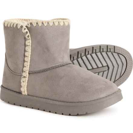 Aspen Girls Stitched Faux-Shearling Boots in Grey