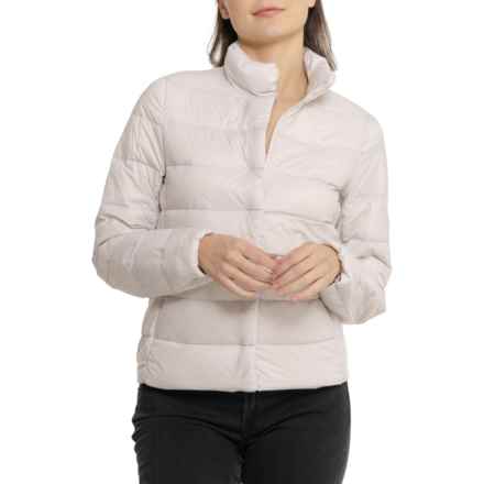Aspen Lightweight Down-Blend Short Packable Jacket - Insulated in Lilac Ash
