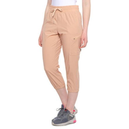Women's Hiking Pants \u0026 Shorts: Average 