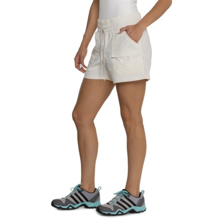 Avalanche Crinkle Ripstop Woven Shorts in Gardenia