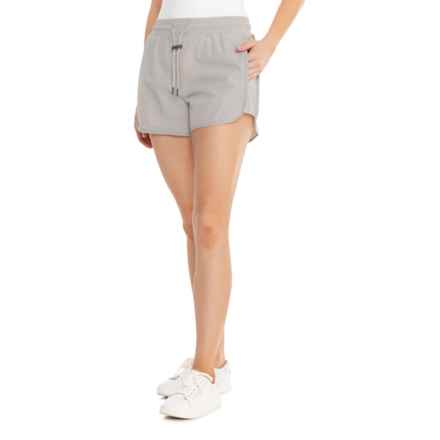 Avalanche Crinkle Woven Shorts - UPF 30+ in Drizzle Grey