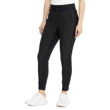 Avalanche Fanny Hybrid Joggers in Black
