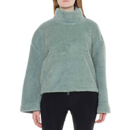 Balance Collection Evie Sherpa Shirt - Long Sleeve in Chinois Green