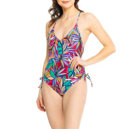 BCBGeneration Maillot One-Piece Swimsuit in Multi