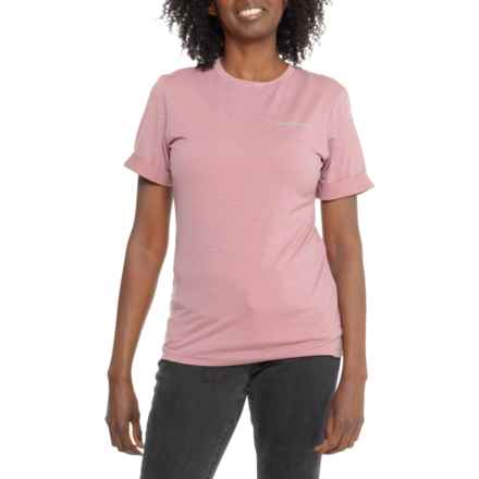 black crows Merino Wool T-Shirt - Short Sleeve in Old Rose