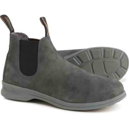 blundstones in the summer
