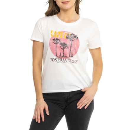 BORN OUTDOOR Joshua Tree Graphic T-Shirt - Short Sleeve in Ivory