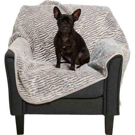 Brentwood Cable 2 Pet Throw Blanket - Waterproof, 50x60” in Multi