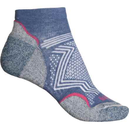 Bridgedale Hike Ultralight T2 CoolMax® Performance Boot Socks - Ankle (For Women) in 139 Dk Denim